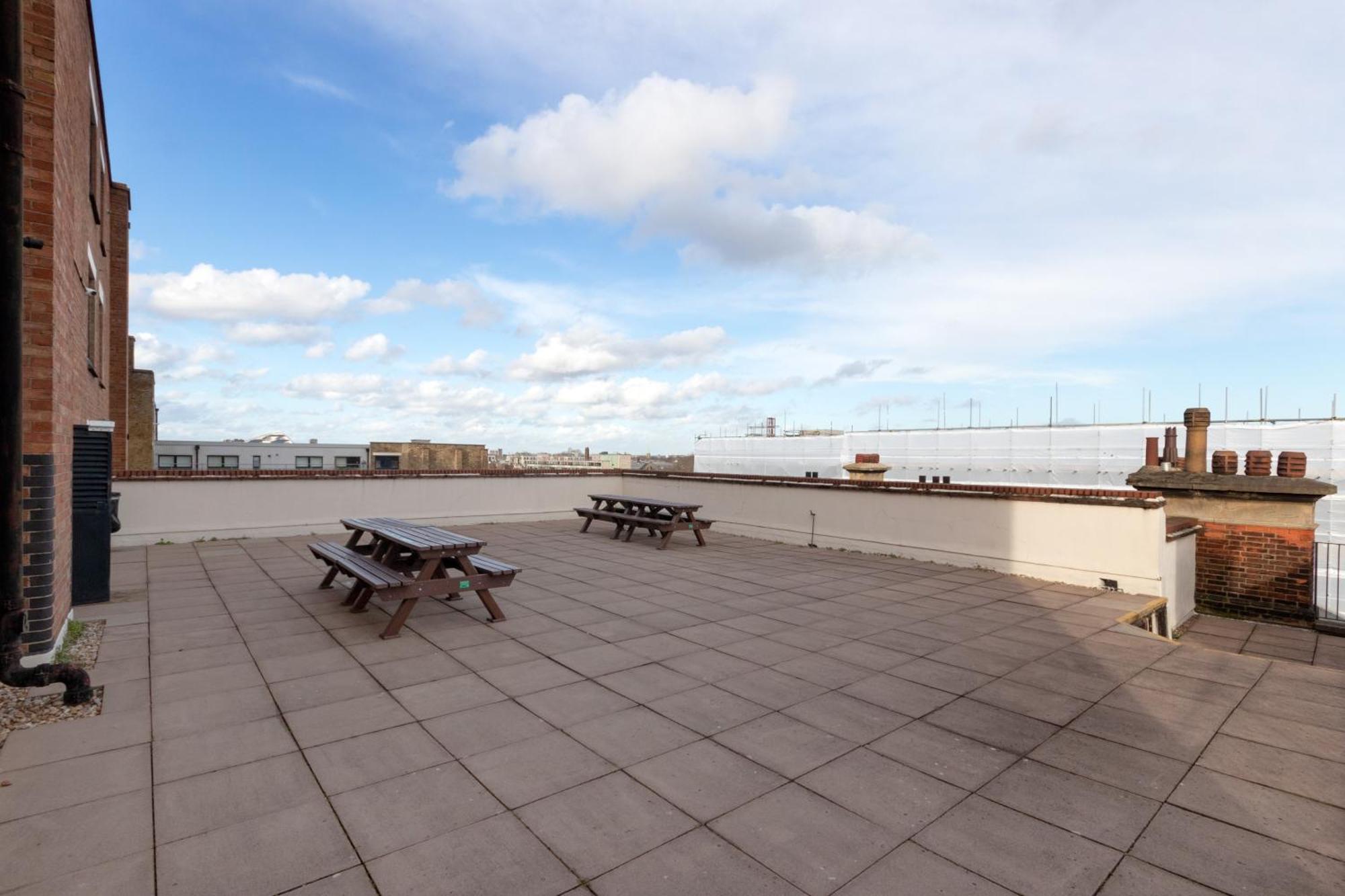 2 Bed Bethnal Green Penthouse London Exterior photo
